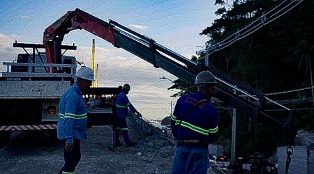 Ponte de Guaratuba está 100% pavimentada  e começa a ganhar iluminação final